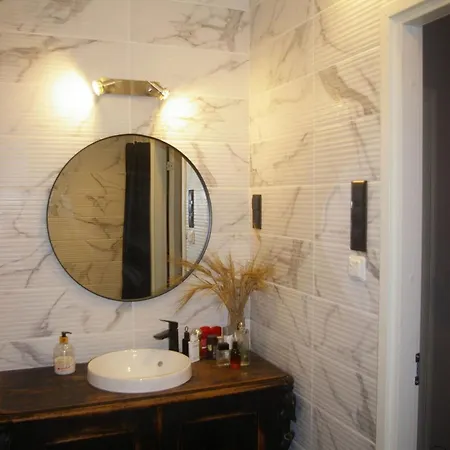 Apartman 2-bedroom In Mai